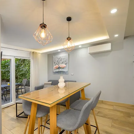 Lavanda Maslina - New Luxury * بولا